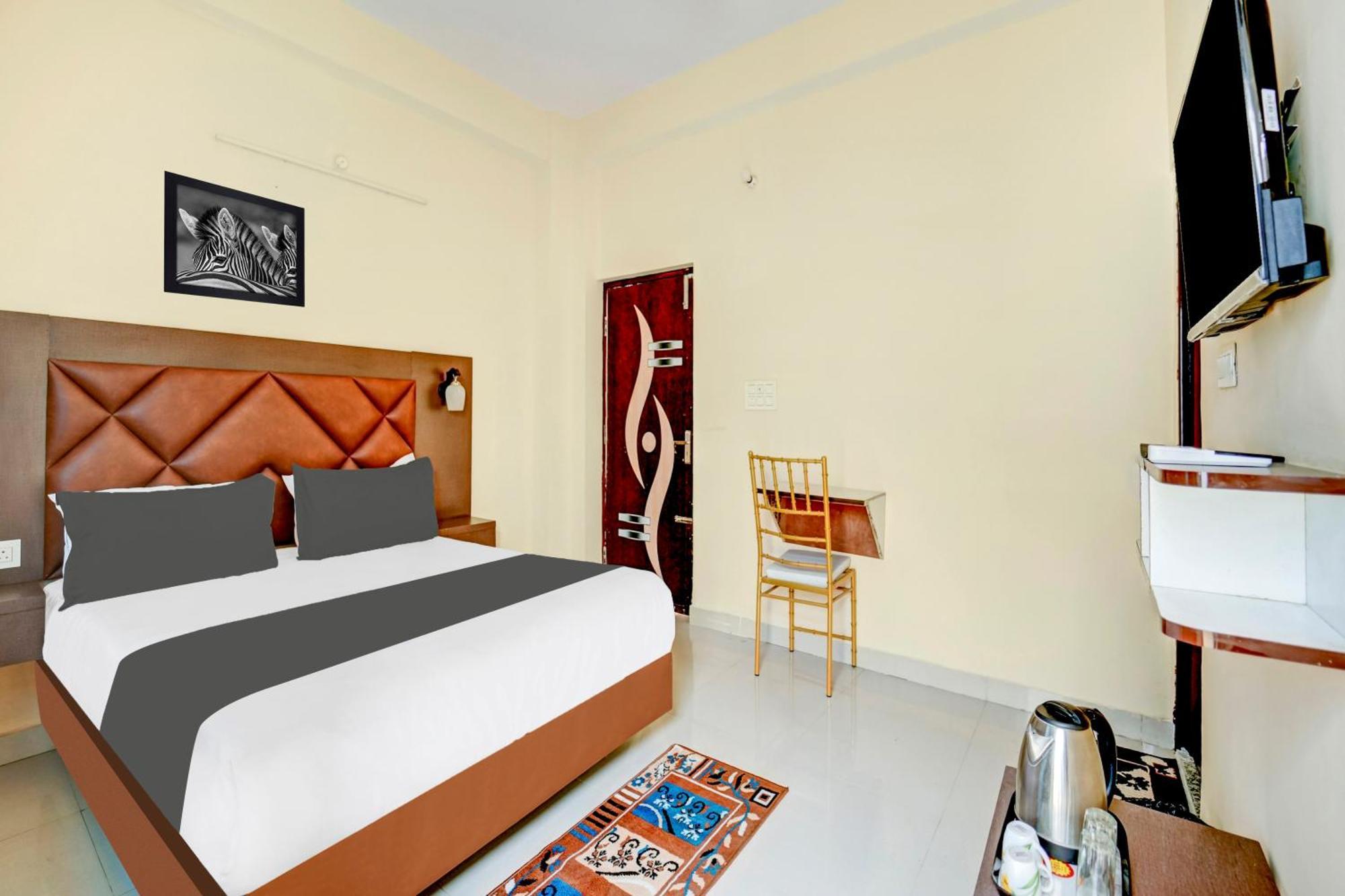 Super Townhouse Anisabad Near Mahavir Sansthan Khagaul Exterior photo