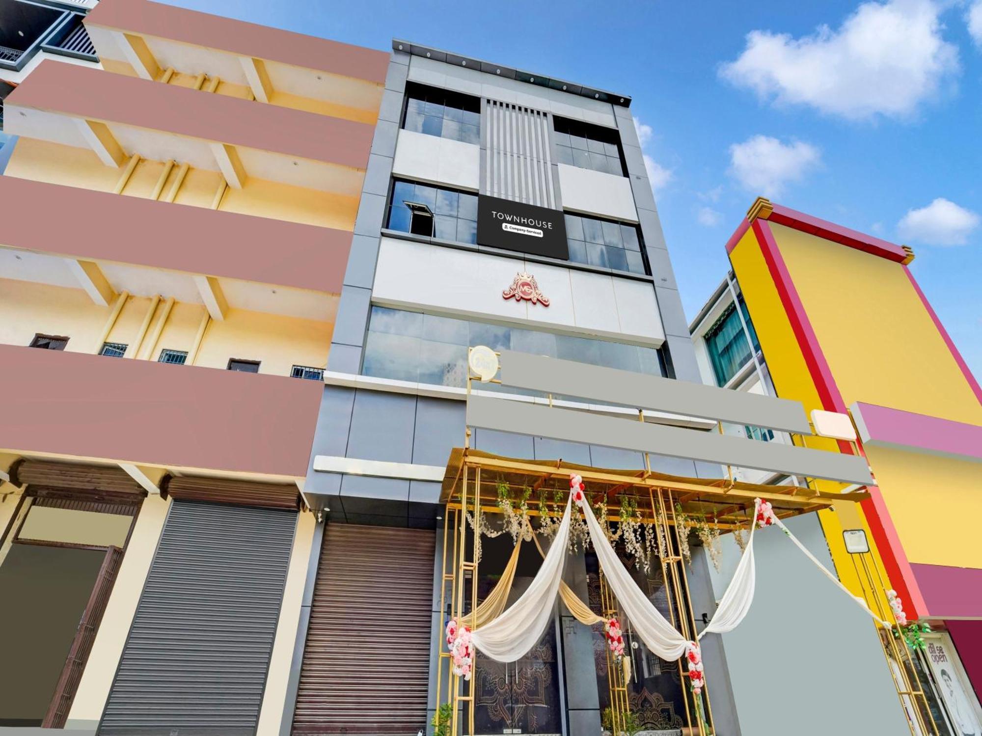 Super Townhouse Anisabad Near Mahavir Sansthan Khagaul Exterior photo